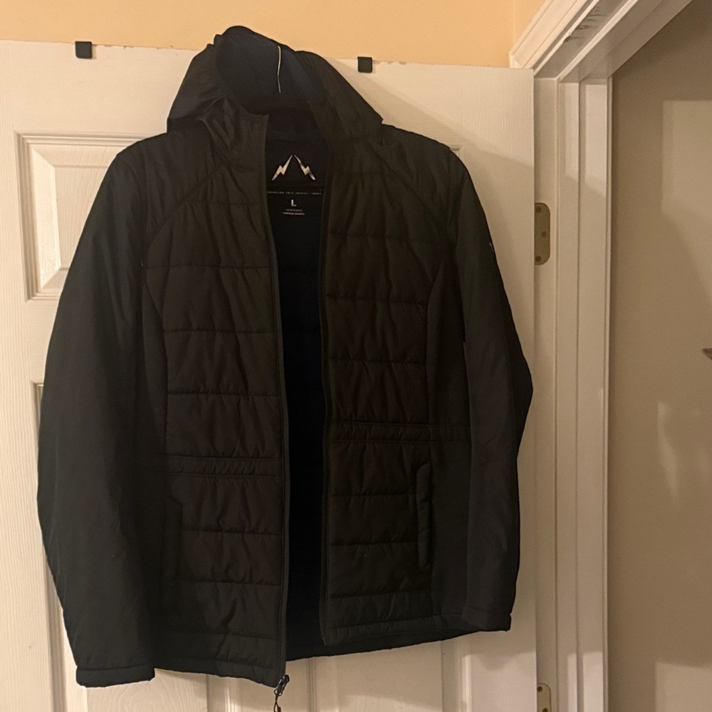 Unisex Black Hooded Puffer Jacket